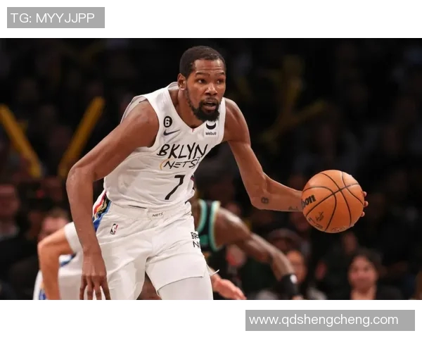 篮网大胜骑士,杜兰特生涯第二次登顶得分榜,选秀状元史密斯崭露头角